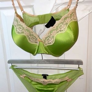 Elle Macpherson Intimates Fly Butterfly Fly Jazz Green Bra 38FF underwear set